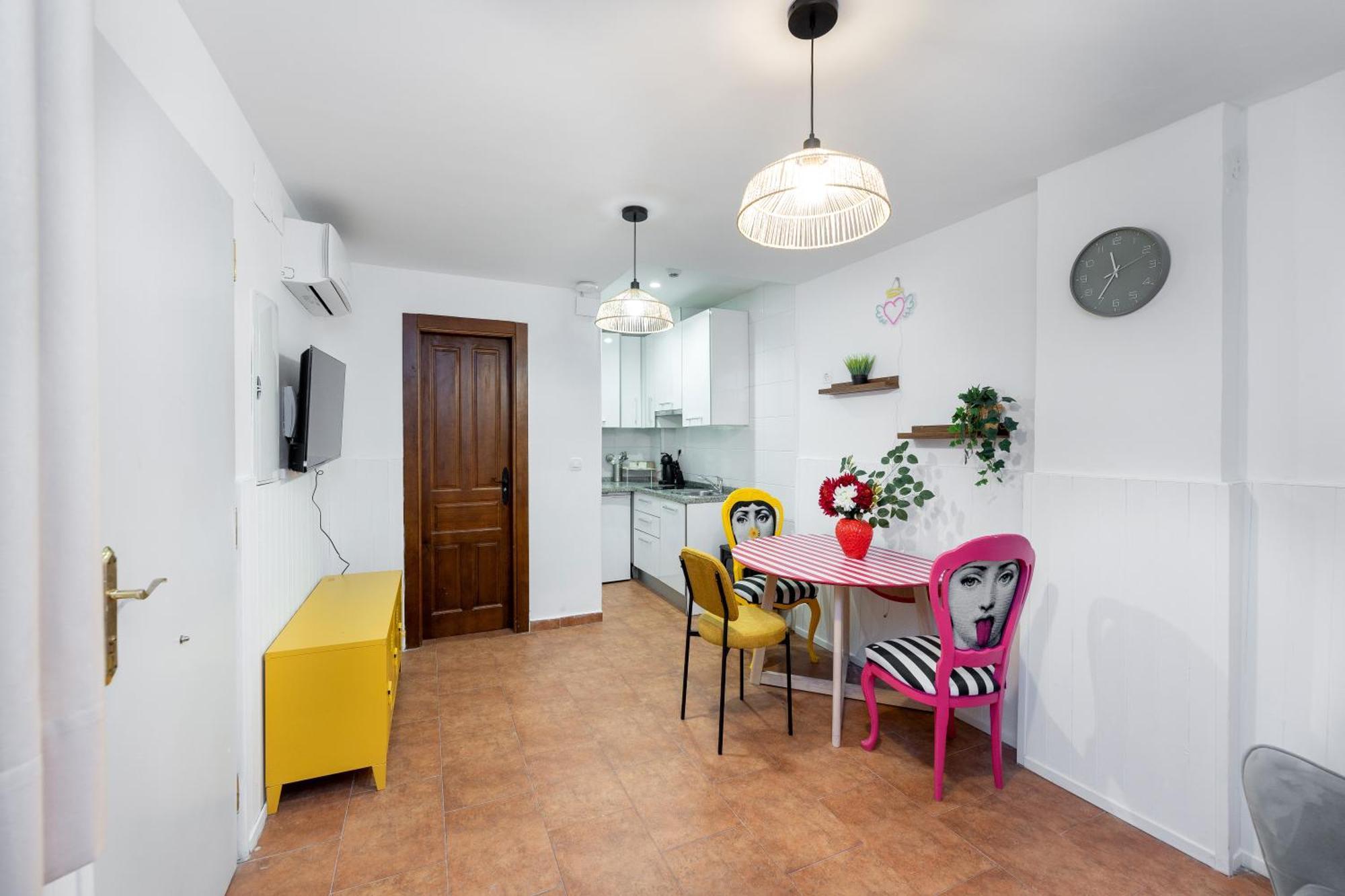 Apartamentos - Pinksparrow - グラナダ 部屋 写真